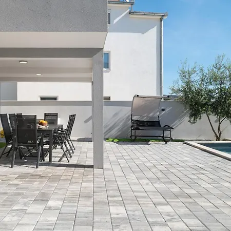 Villa Luxury Jakov With Pool *