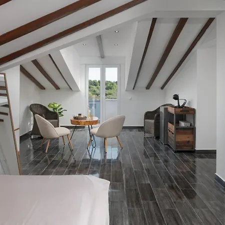 Luxury Jakov With Pool * 特罗吉尔