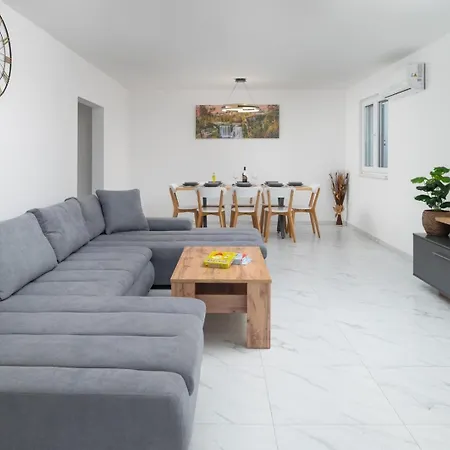 Luxury Jakov With Pool Villa *