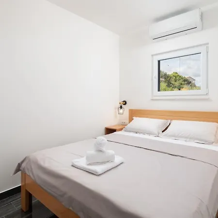 Luxury Jakov With Pool