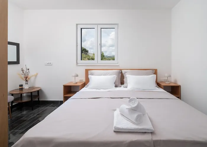 Villa Luxury Jakov With Pool *