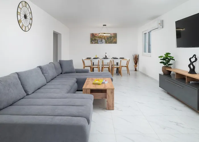 Luxury Jakov With Pool Villa *