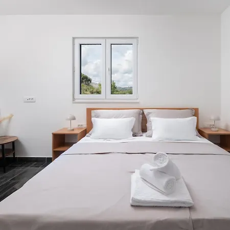 Villa Luxury Jakov With Pool *