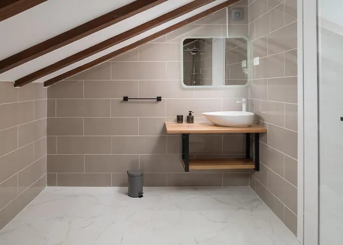 Luxury Jakov With Pool 别墅 *