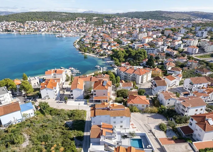 Luxury Jakov With Pool