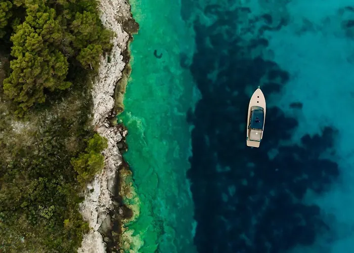 Luxury Jakov With Pool 别墅