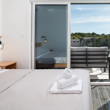 Vila Luxury Jakov With Pool *