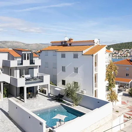 Luxury Jakov With Pool Vila Trogir